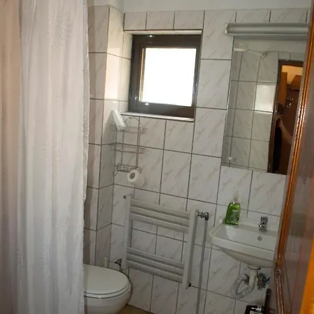Hotel Pensiunea Mury