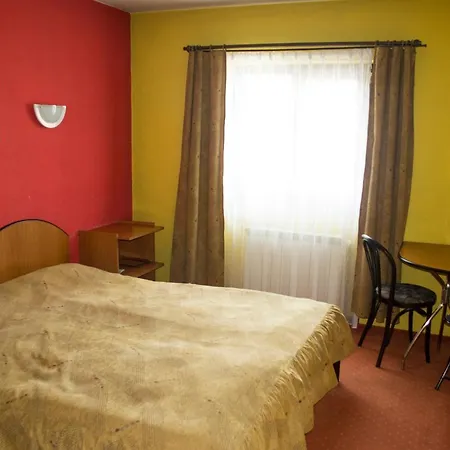 Hotel Pensiunea Mury 3*