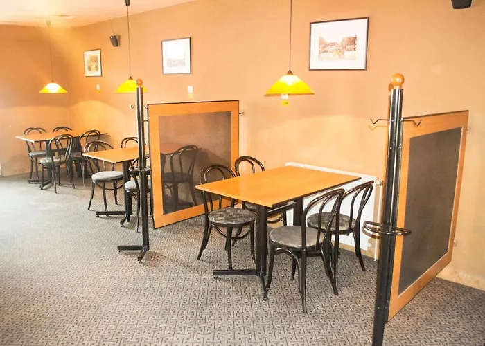 Hotel Pensiunea Mury